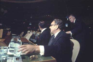 Henry Kissinger  UNO 1969-1977 - copyright Lisl Steiner